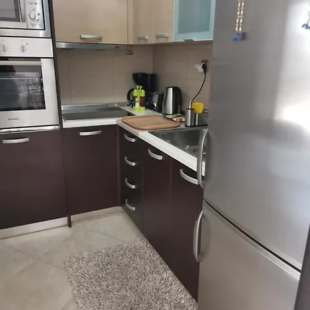 Spacious 2 Bedroom Close To Lindos - Sleeps 6 Full Air Conditioning Lejlighed *